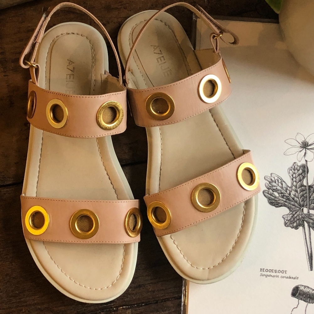 a7eije nude grommet sandals 9.5
